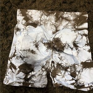 Amazon Tie-Dye Scrunch Booty Shorts | Blue & Black